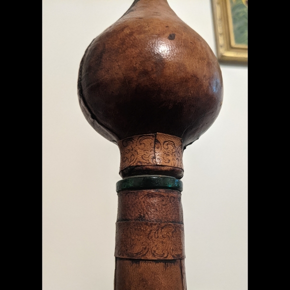 Antique Distressed Real Leather Covered Italian Whisky Decanter - Picture 4 of 12